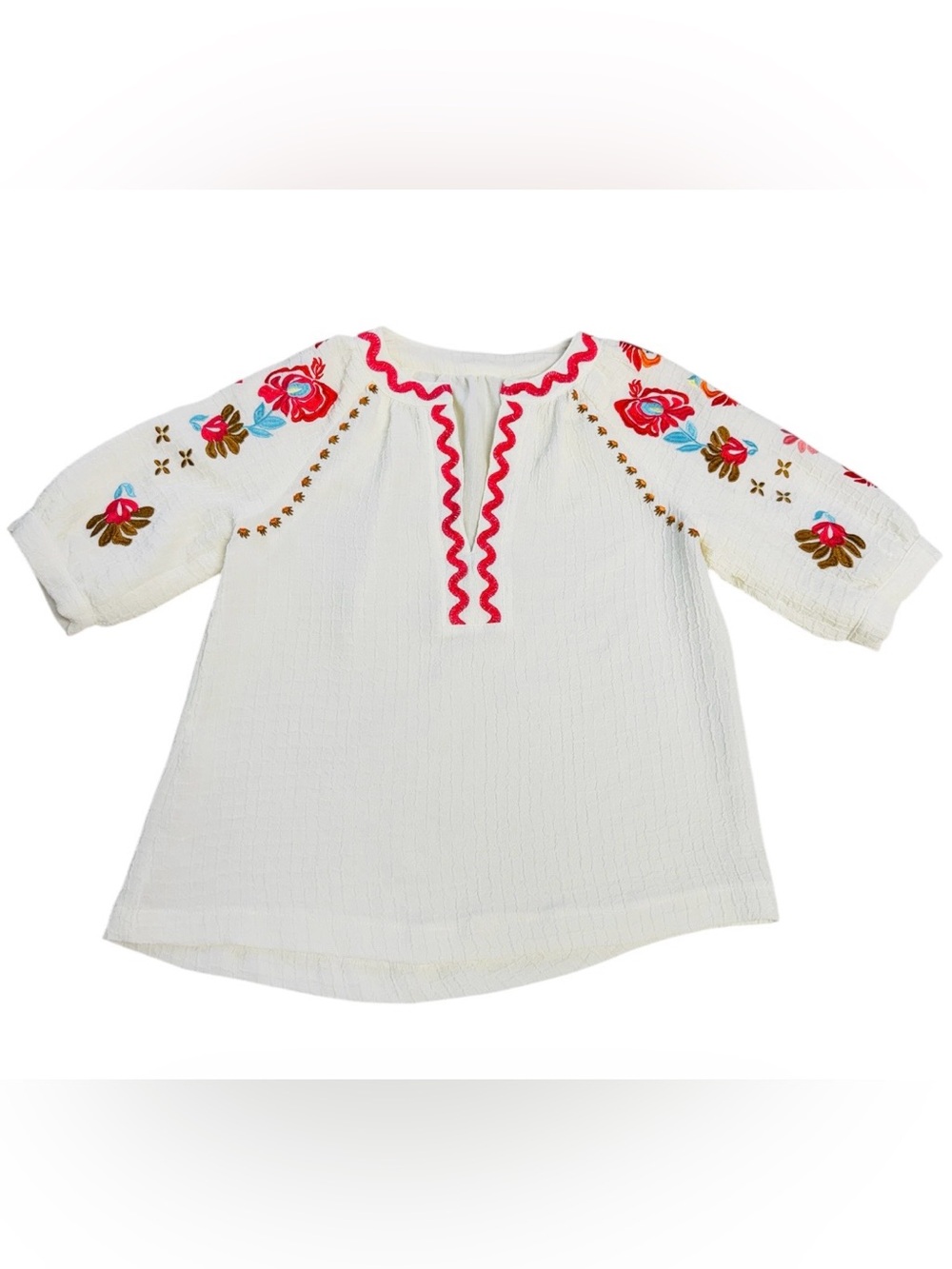 Women’s Cream V Neck Puffy Sleeve Embroidered Boho Top Medium